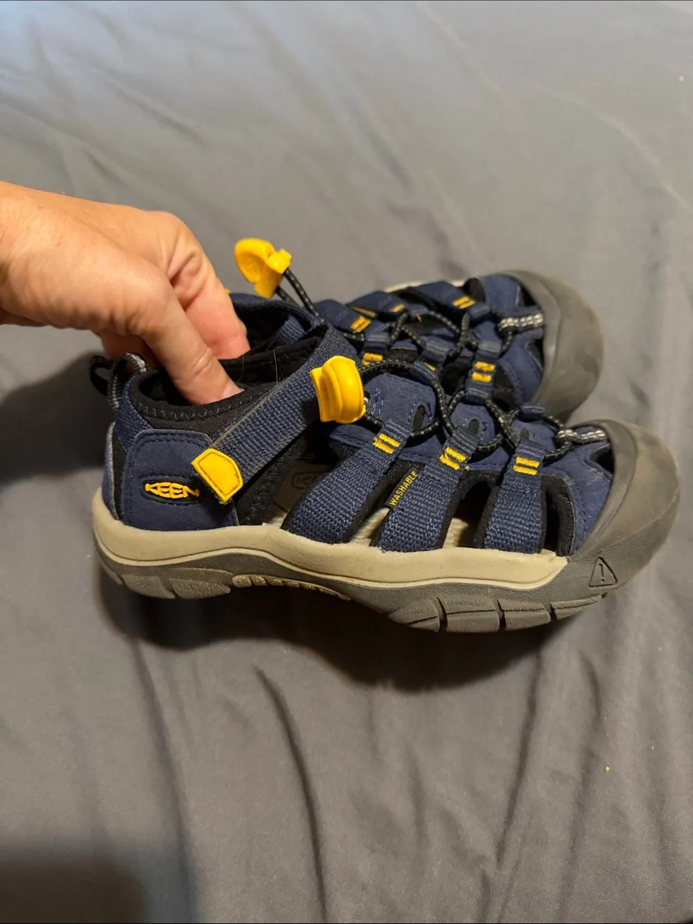 Keen durable navy